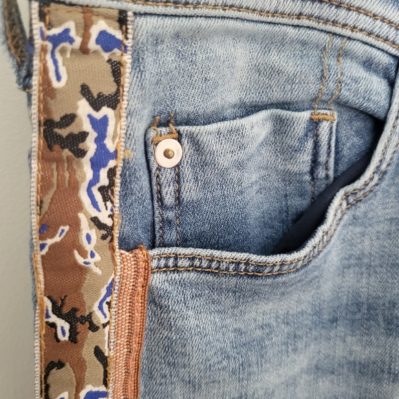 Anthropologie Pilcro Plus Light Wash Camo Side Stripe Slim Boyfriend Jeans 32 - Picture 6 of 10